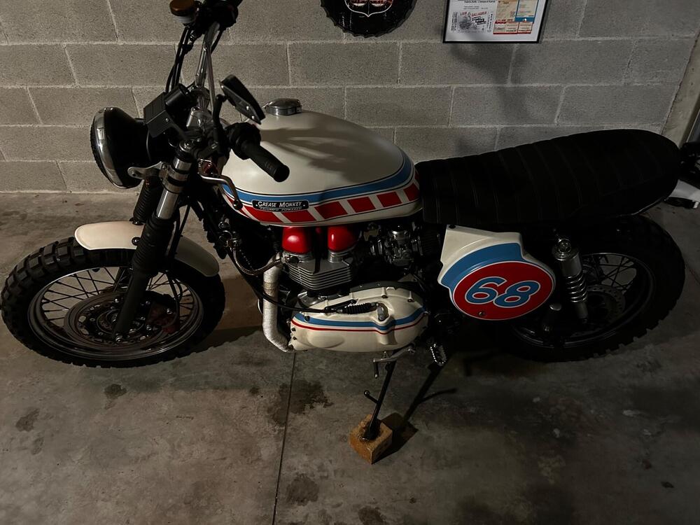 Triumph Bonneville 800 (2000 - 01) (12)