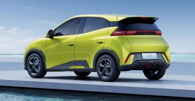 Il design posteriore della BYD Dolphin Surf