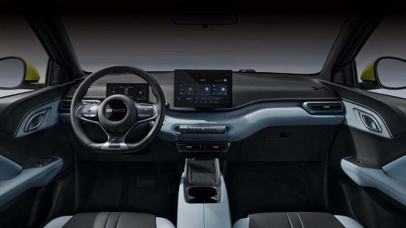 Gli interni di BYD Dolphin Surf