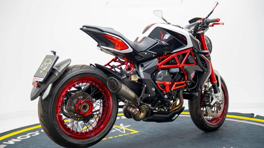 MV Agusta Brutale 800 RR (2015 - 16) (4)