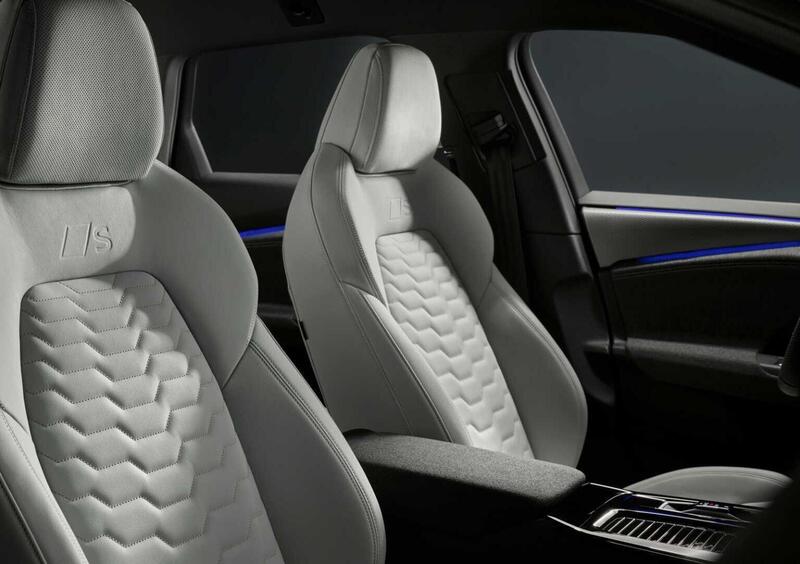 Audi A6 Avant e-Tron (2024-->>) (11)