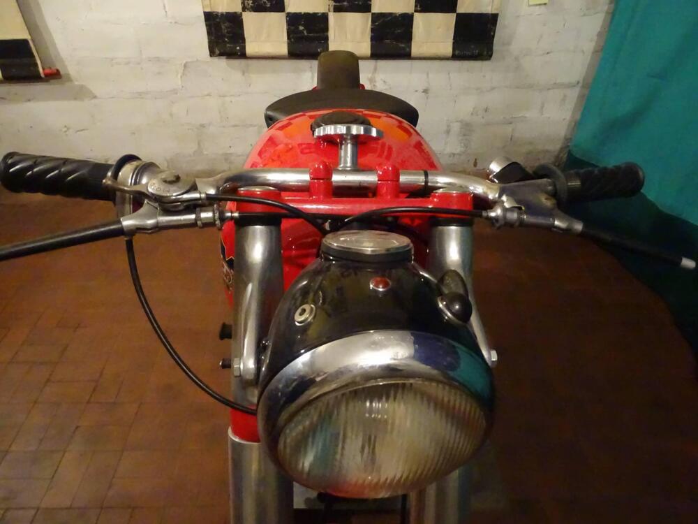 C.M. 250 SS  Milano-Taranto (8)