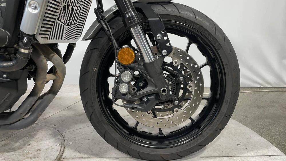 Yamaha XSR 900 ABS (2016 - 20) (7)