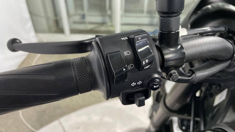 Yamaha XSR 900 ABS (2016 - 20) (12)