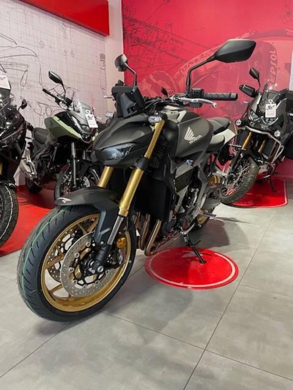 Honda CB 1000 Hornet SP (2025 - 26) (2)