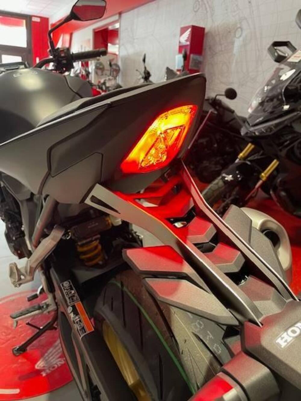 Honda CB 1000 Hornet SP (2025 - 26) (9)