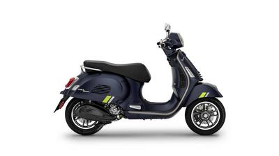 Vespa GTS 300 Super Tech (2023 - 24) nuova
