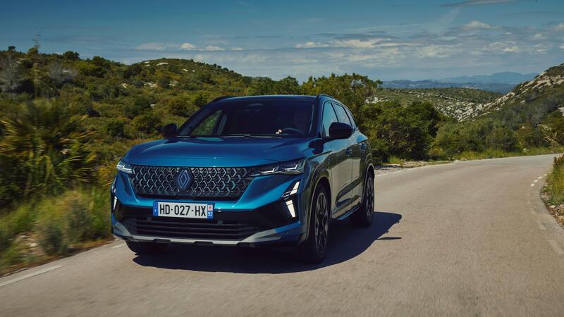 Nuova Renault Austral: il restyling parla la lingua di Cupra