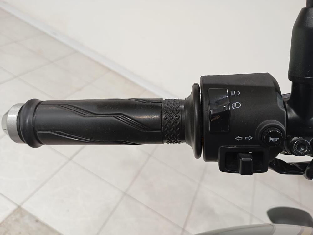 Yamaha XSR 125 Legacy (2022 - 24) (8)