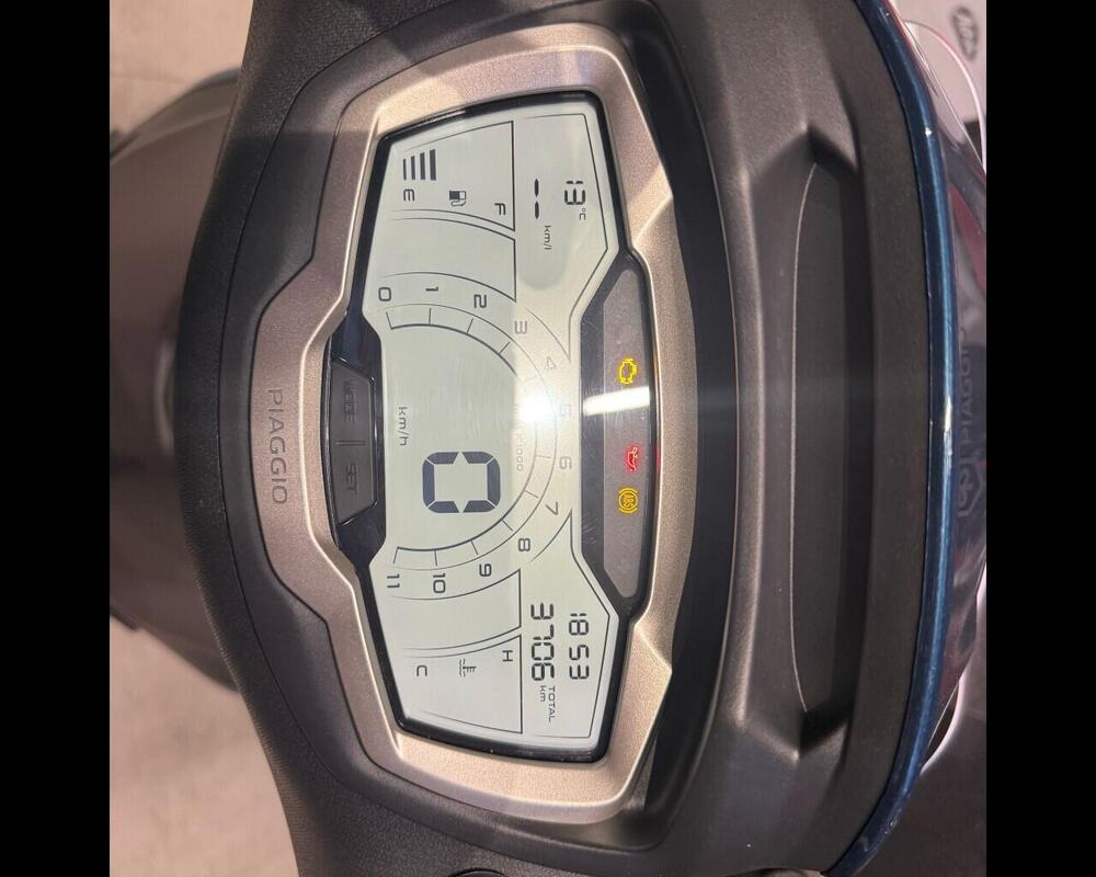 Piaggio Beverly 300 S ABS-ASR (2021 - 25) (6)