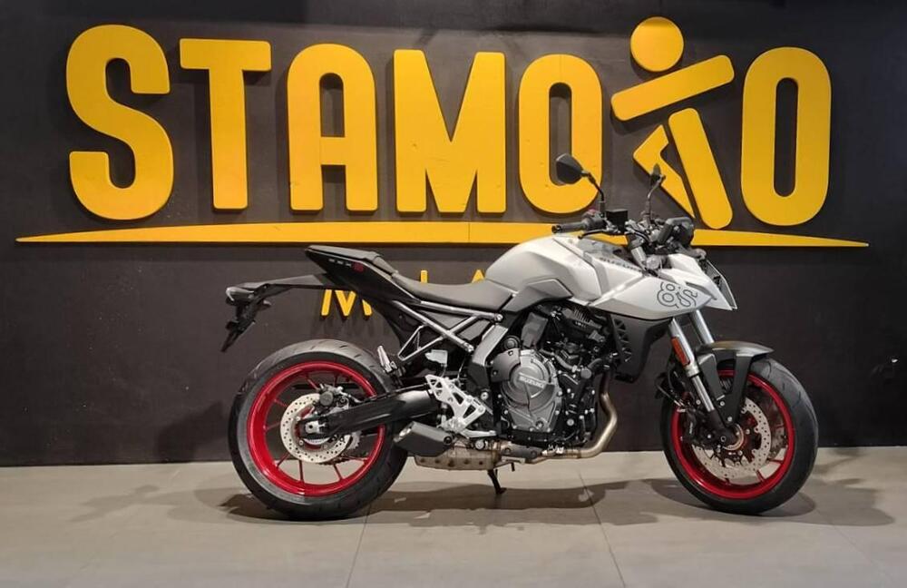 Suzuki GSX-8S (2025 - 26)