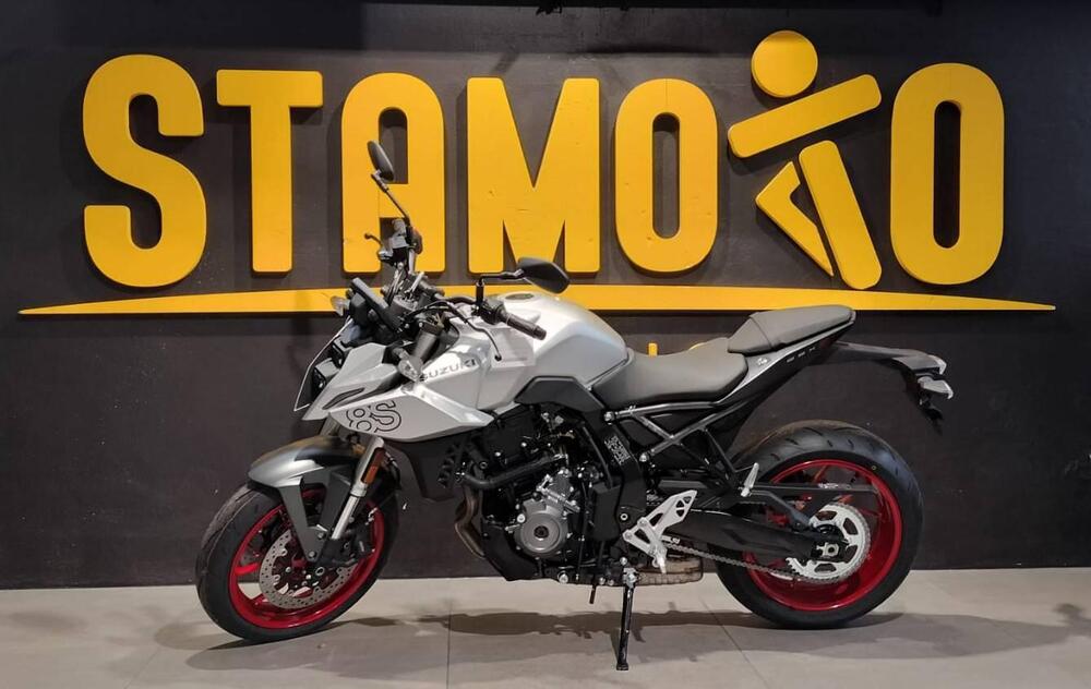 Suzuki GSX-8S (2025 - 26) (4)