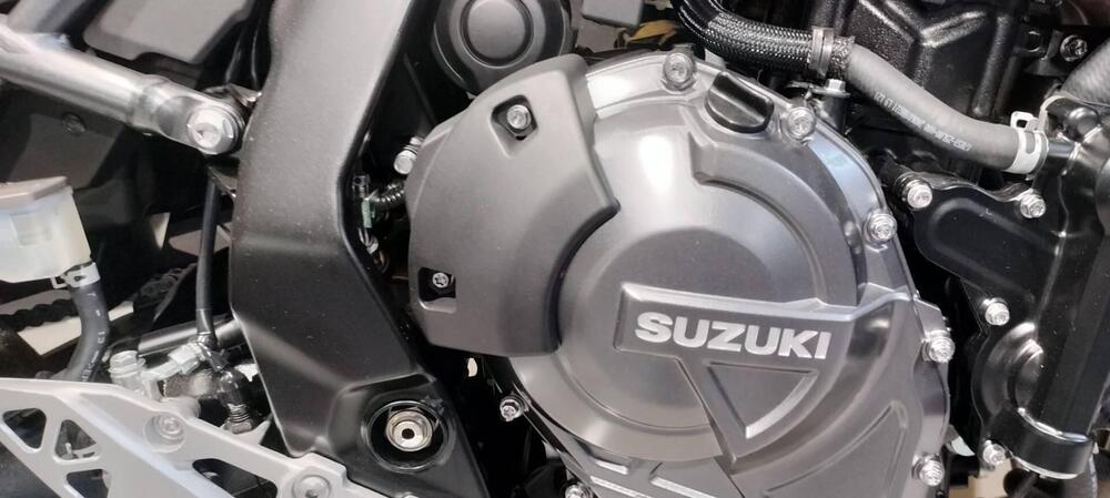 Suzuki GSX-8S (2025 - 26) (6)