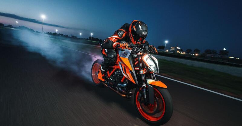 Gli indiani di Bajaj Auto salvano KTM