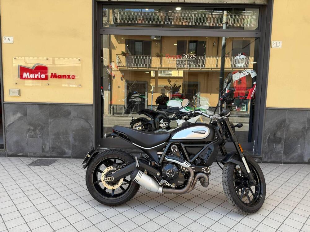 Ducati Scrambler 800 Icon Dark (2020)