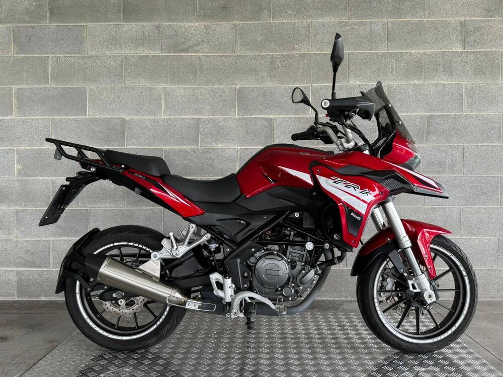 Benelli TRK 251 (2022 - 25) (3)