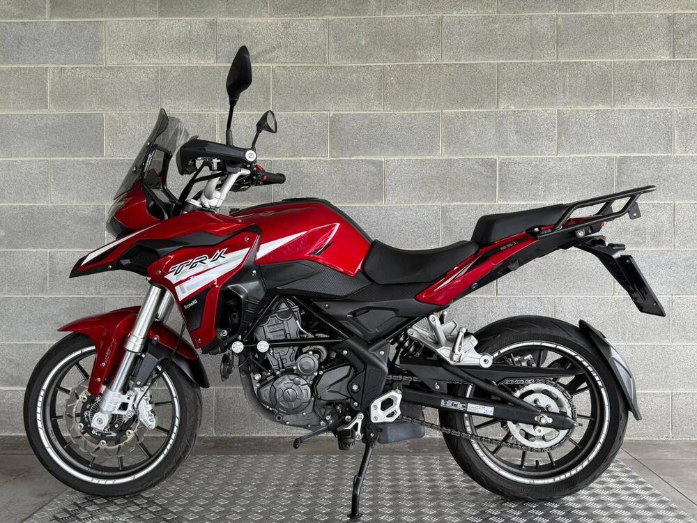 Benelli TRK 251 (2022 - 25) (2)