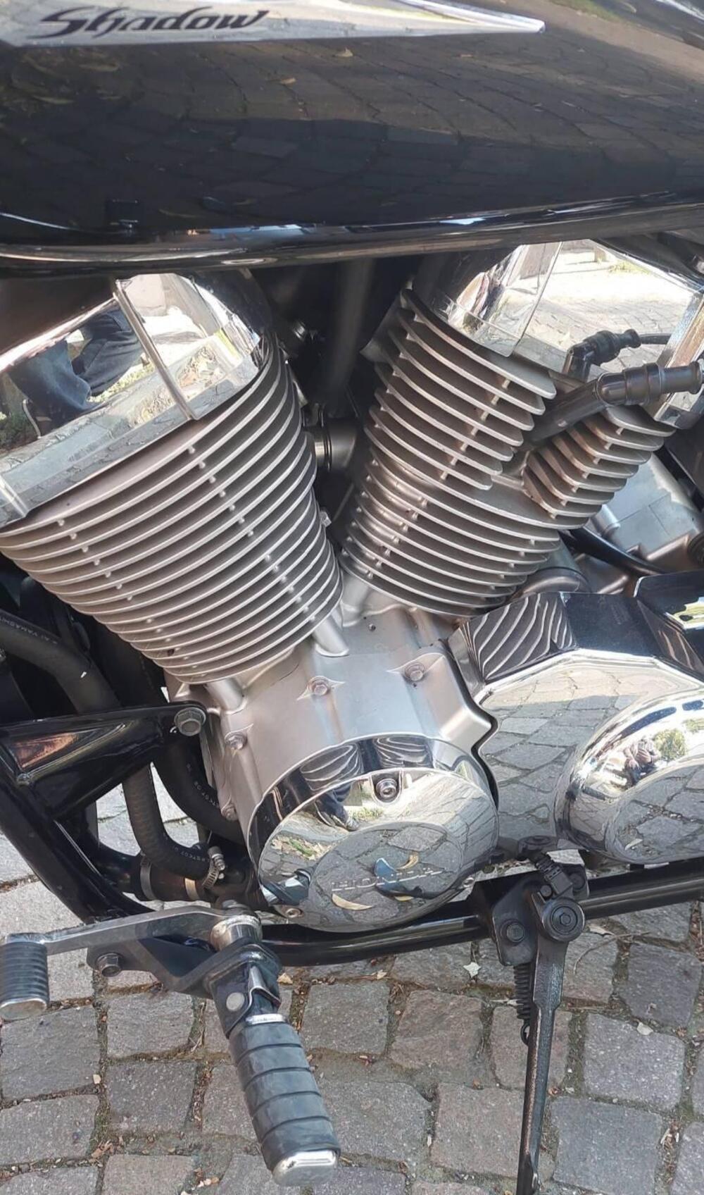 Honda Shadow 750 (2004) (3)