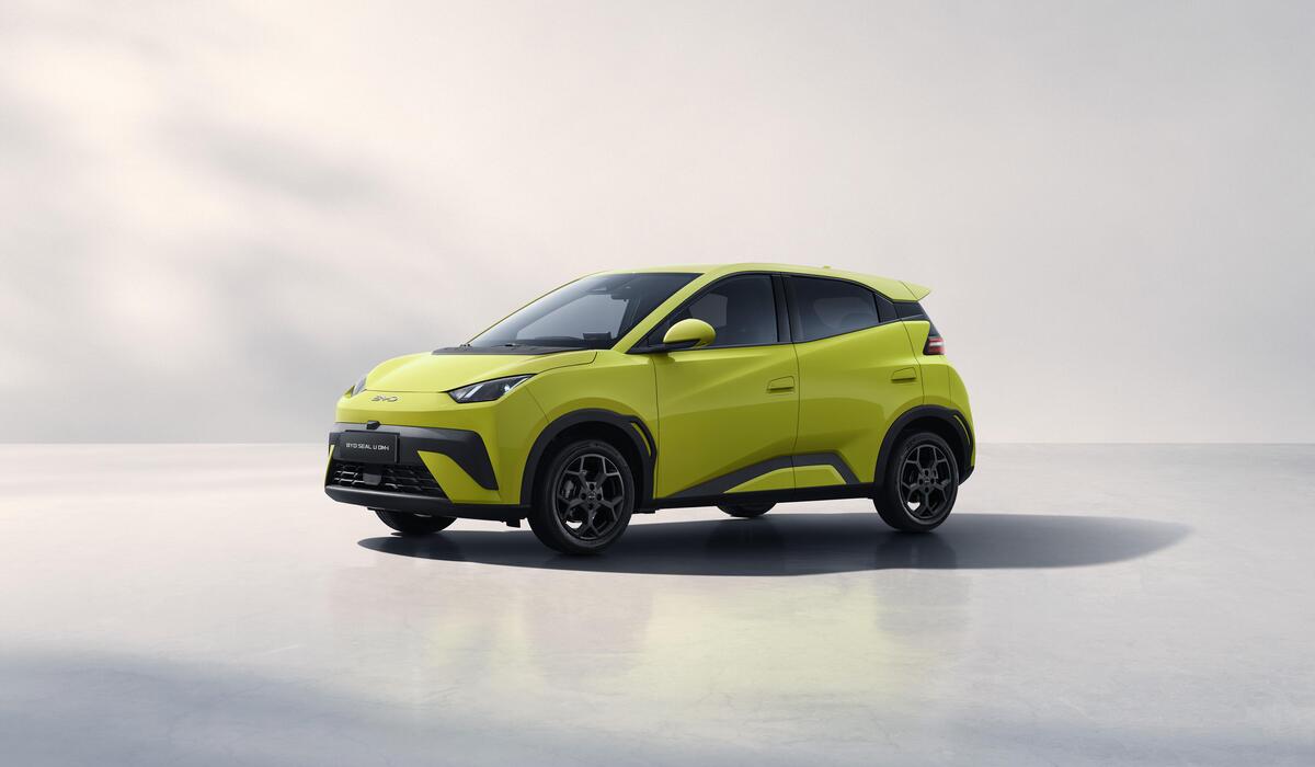 I marchi europei tremano: ecco i prezzi ufficiali della BYD Dolphin Surf, la piccola elettrica cinese
