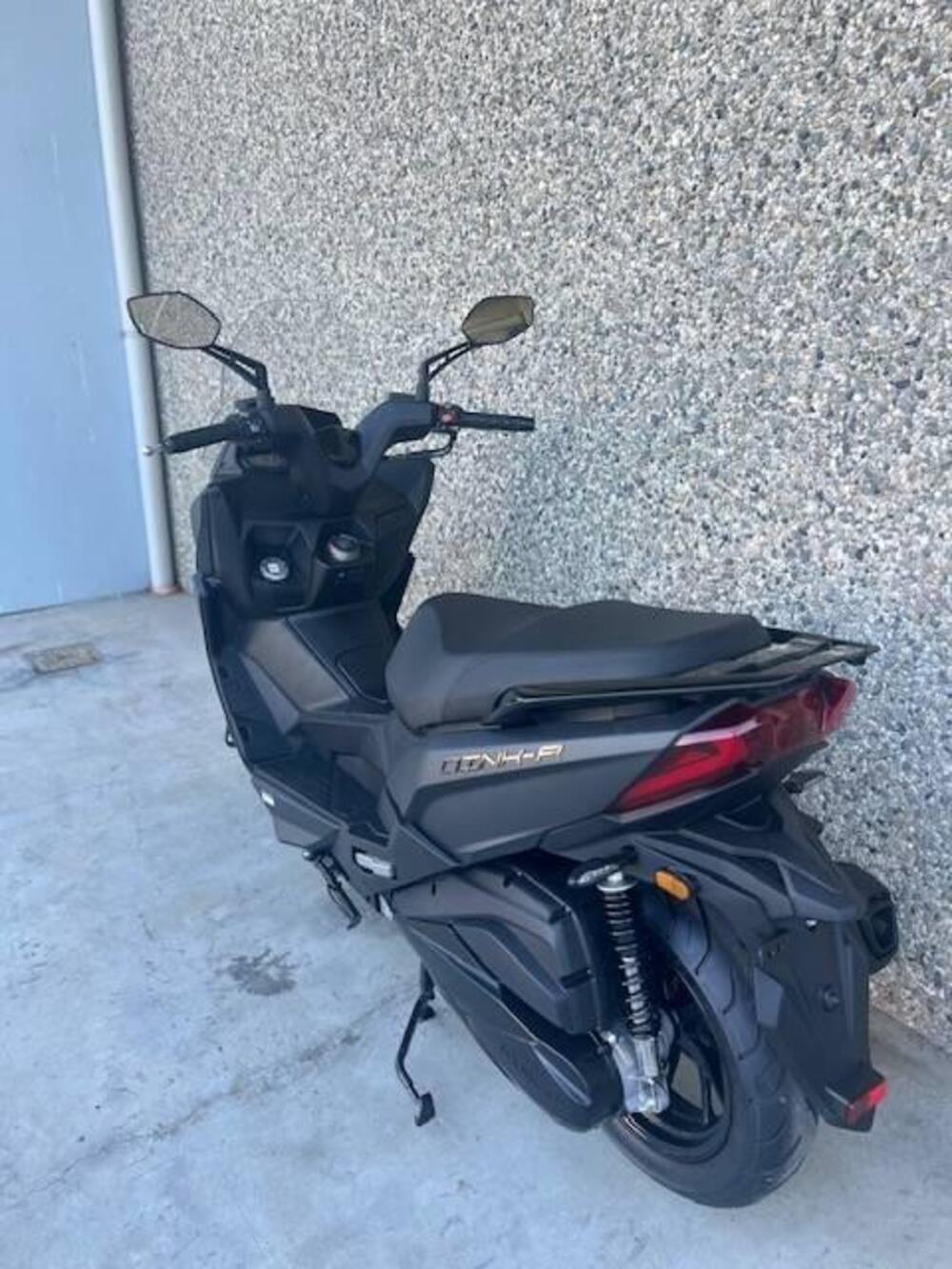 Kymco Dink R 150 Tunnel (2023 - 26) (6)