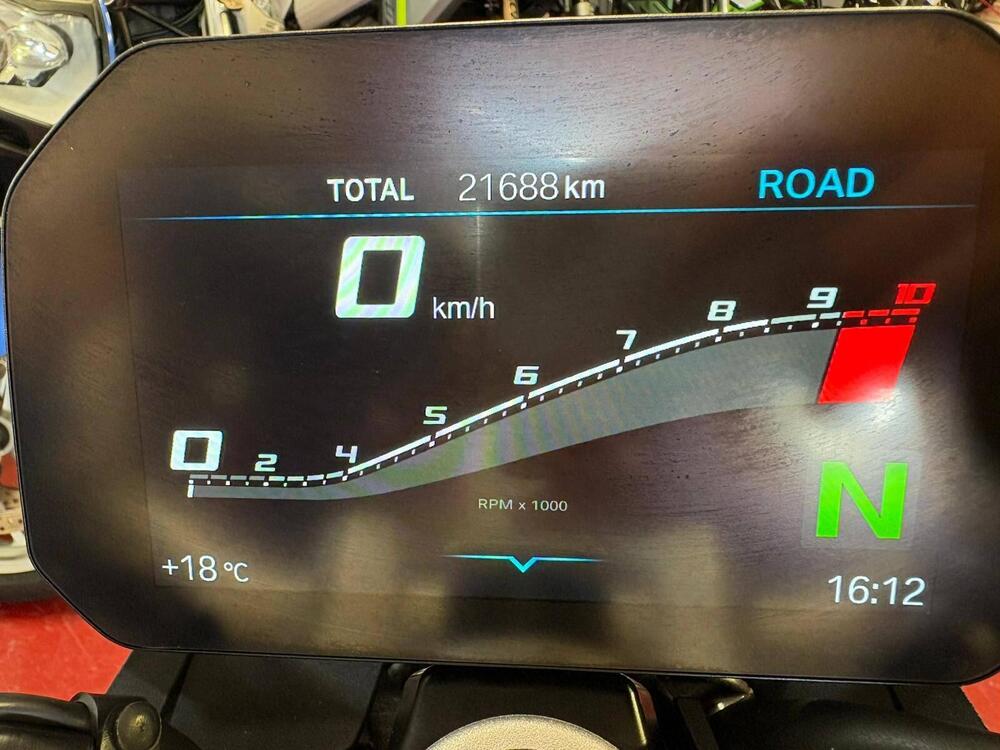 Bmw F 900 R (2017 - 20) (3)