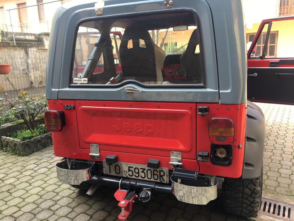 Jeep cj7 d'epoca a Cuneo (7)