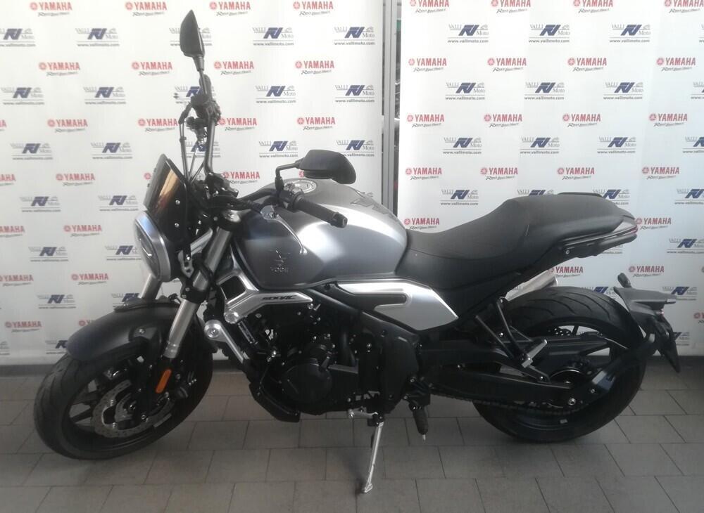 Voge Trofeo 500AC (2022 - 25) (2)