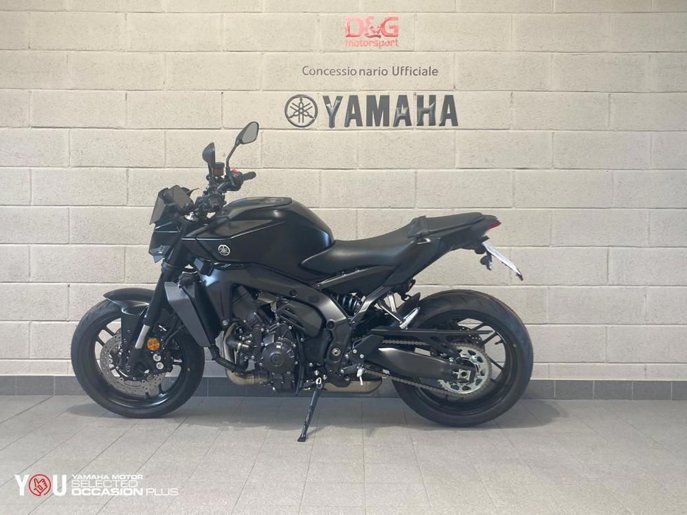 Yamaha MT-09 Y-AMT (2024 - 25) (4)