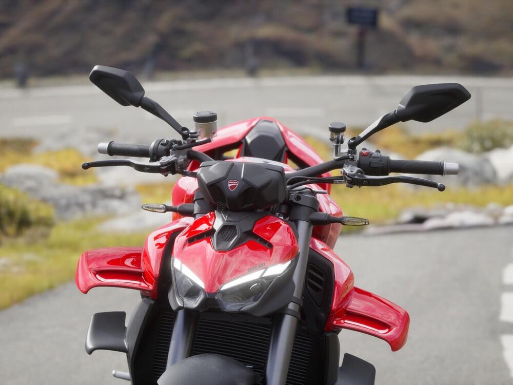 Ducati Streetfighter V4 (2025) (5)