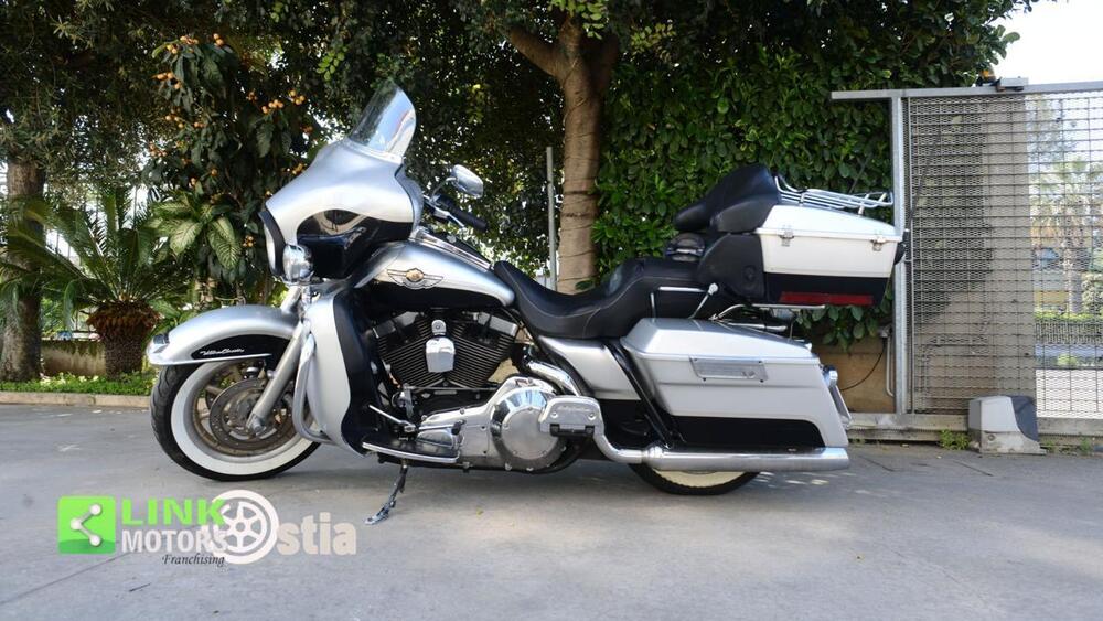 Harley-Davidson 1450 Electra Glide Ultra Classic (2003 - 05) - FLHTCUI (2)
