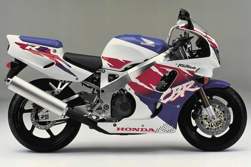 La supersportiva: CBR900RR Fireblade