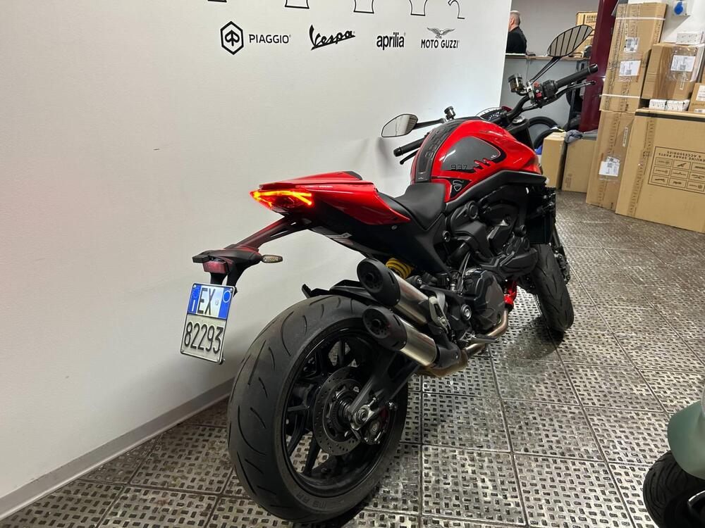 Ducati Monster 937 + (2021 - 25) (3)