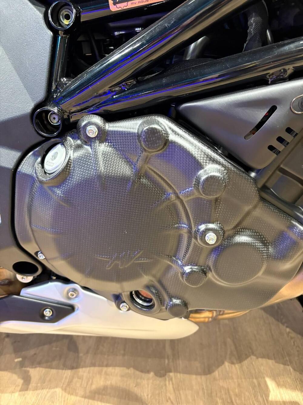 MV Agusta Brutale 1000 RR (2021 - 25) (8)