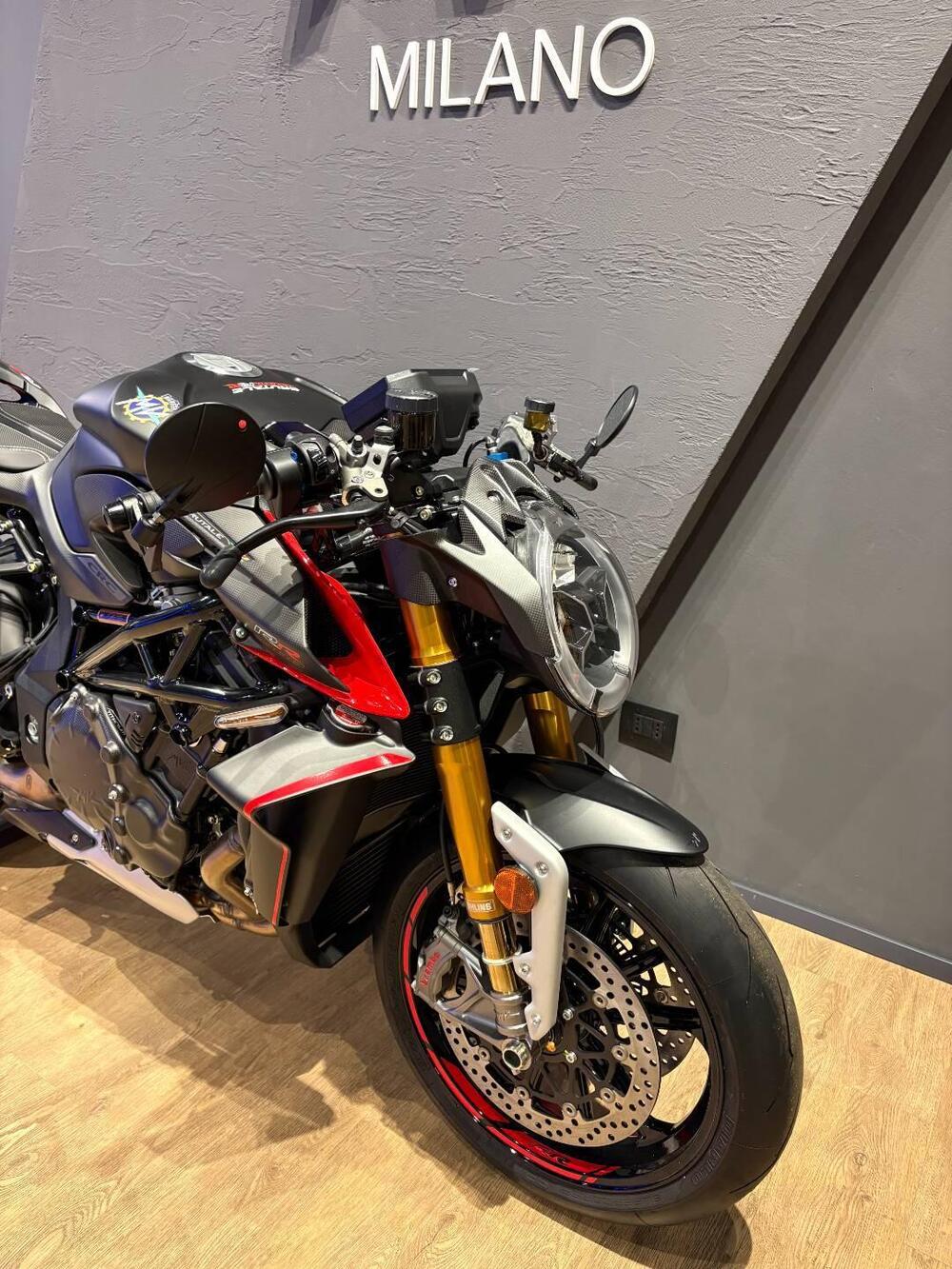 MV Agusta Brutale 1000 RR (2021 - 25) (4)