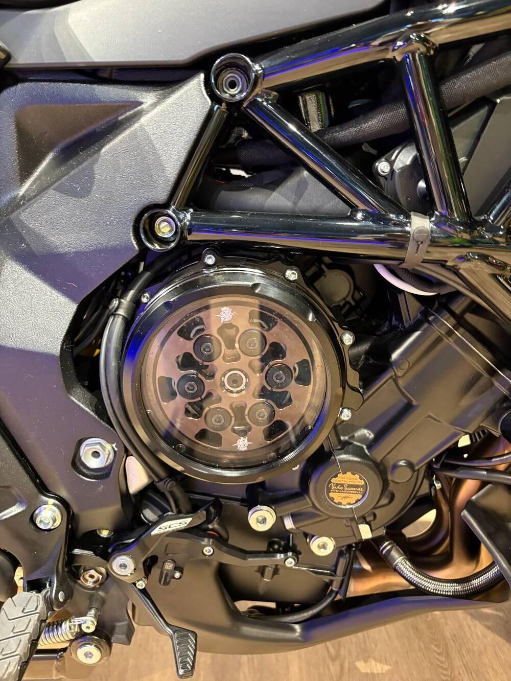 MV Agusta Turismo Veloce 800 Lusso SCS (2021 - 25) (7)