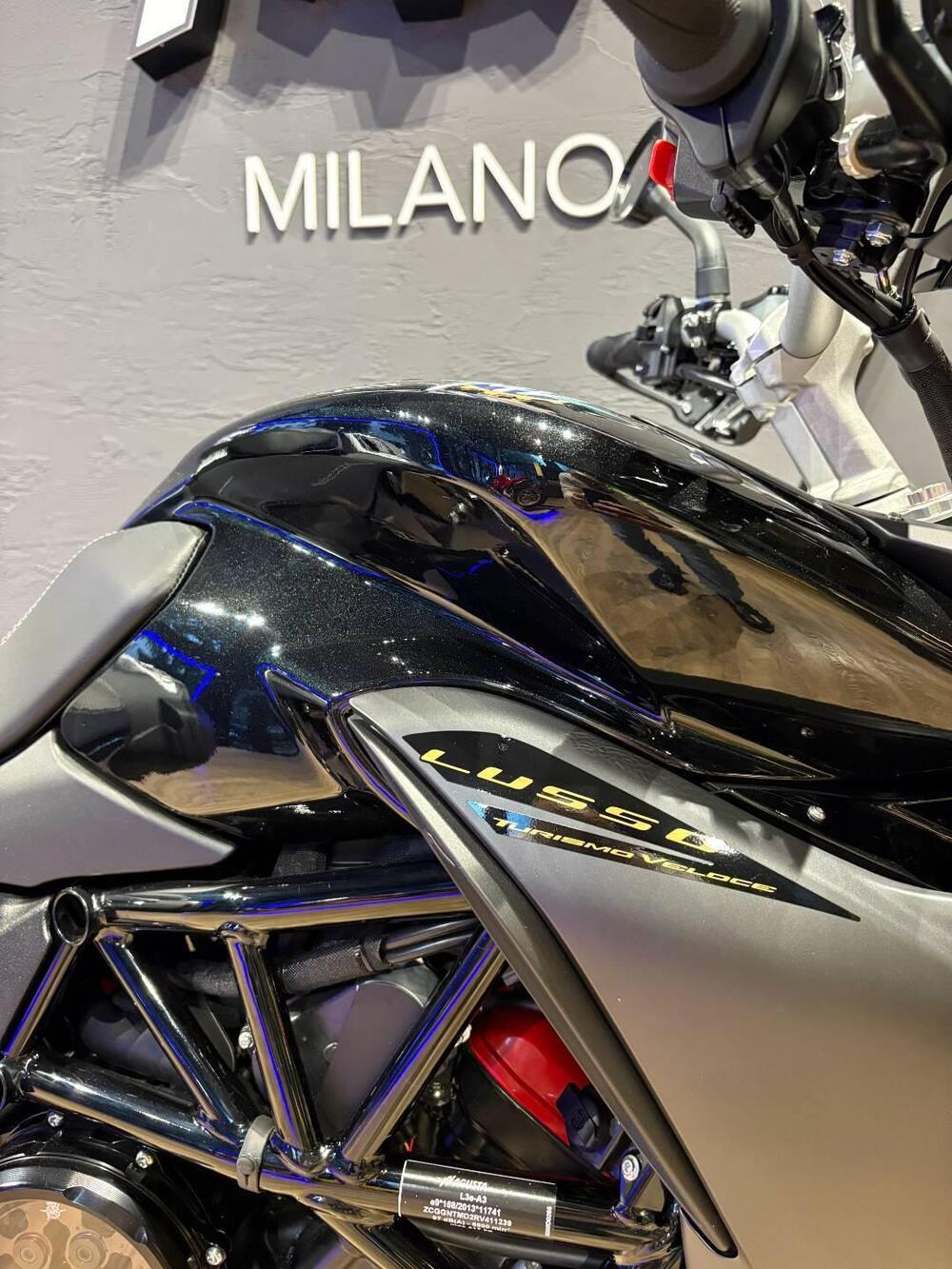 MV Agusta Turismo Veloce 800 Lusso SCS (2021 - 25) (8)