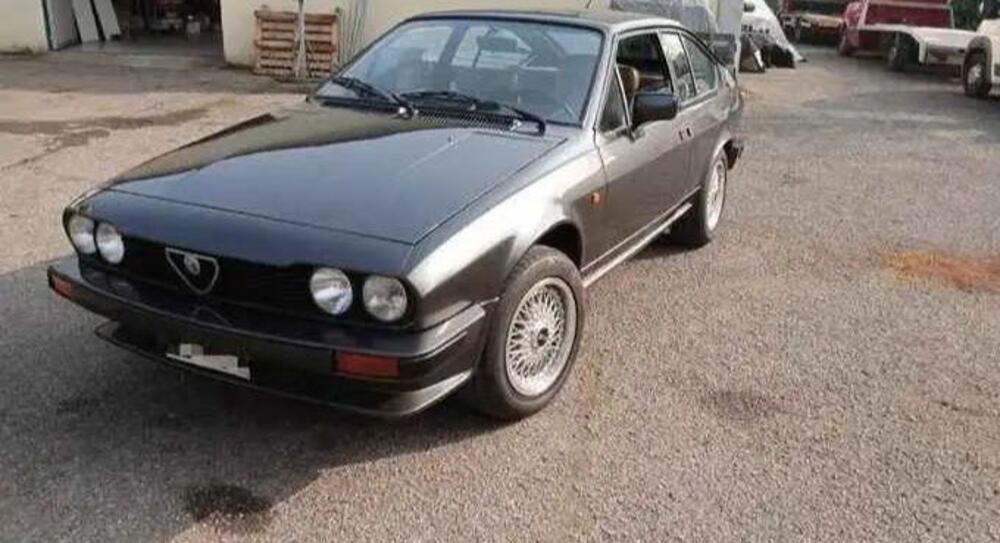 Alfa Romeo ALFETTA GTV  2.0 130 CV ASI  d'epoca a Cremona