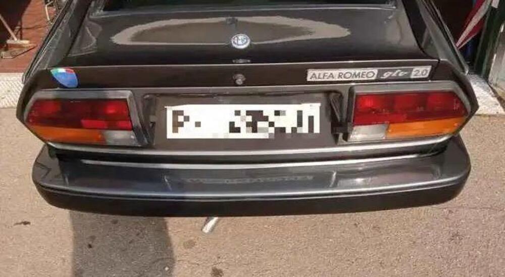 Alfa Romeo ALFETTA GTV  2.0 130 CV ASI  d'epoca a Cremona (4)