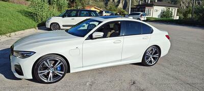 BMW Serie 3 330e Msport del 2021 usata a Teramo