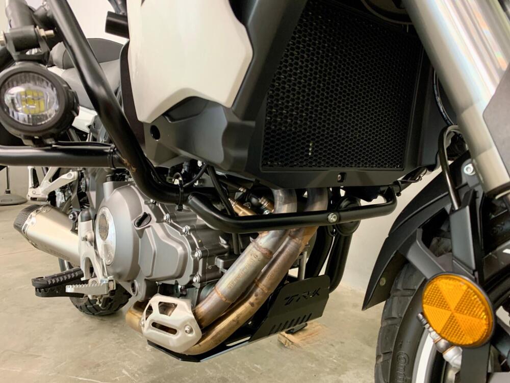 Benelli TRK 502 ABS (2017 - 20) (4)