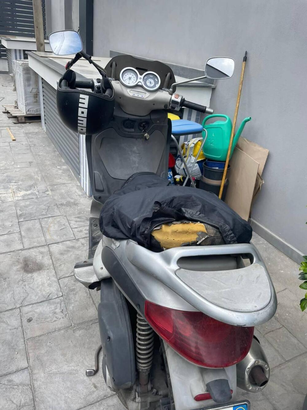 Piaggio Beverly 200 (2002 - 03) (5)