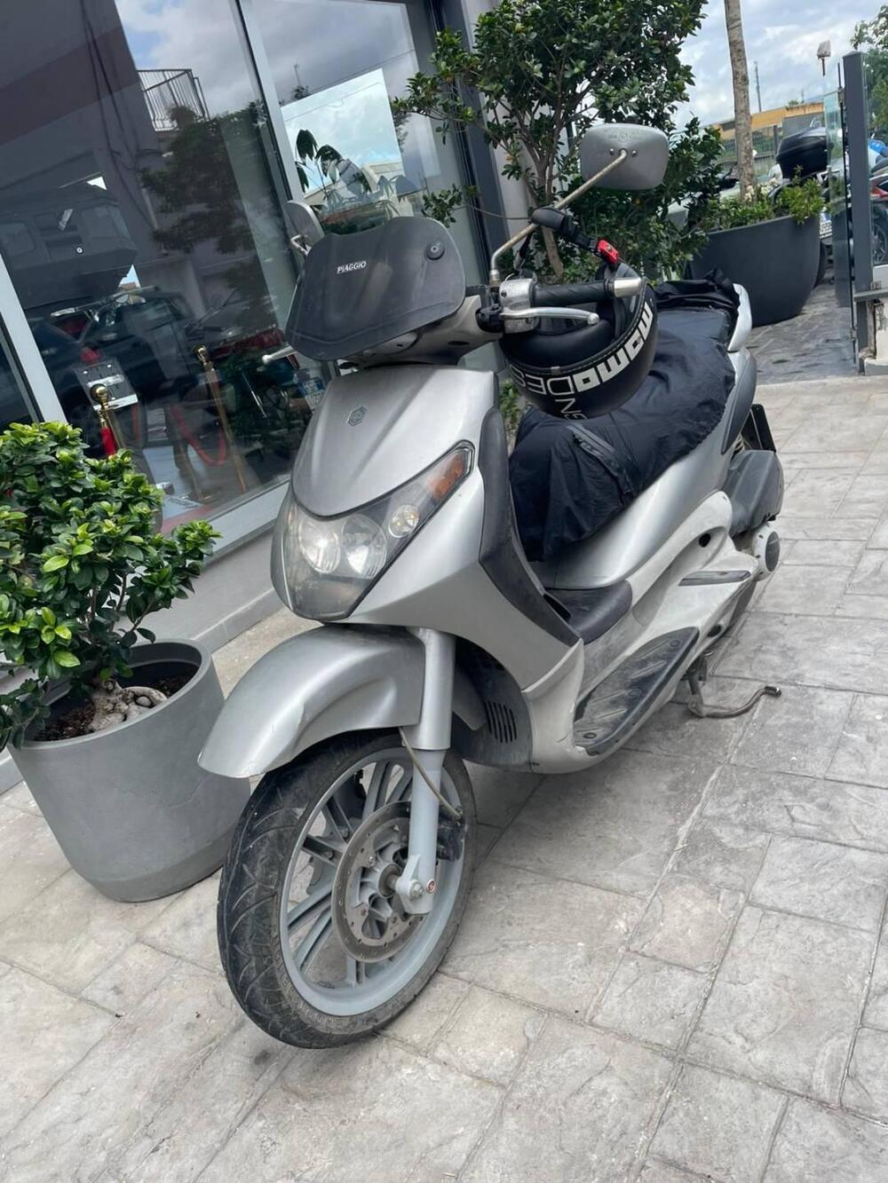 Piaggio Beverly 200 (2002 - 03)