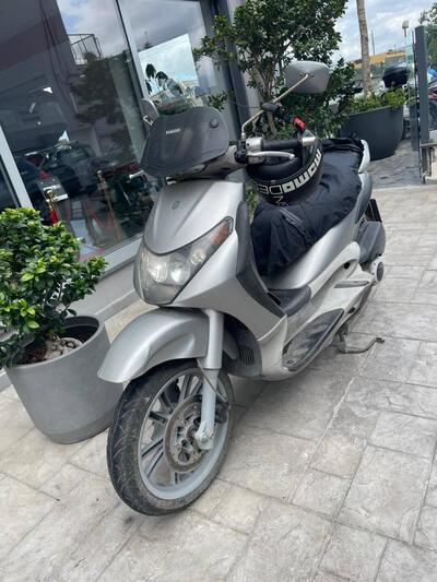 Piaggio Beverly 200 (2002 - 03) usata