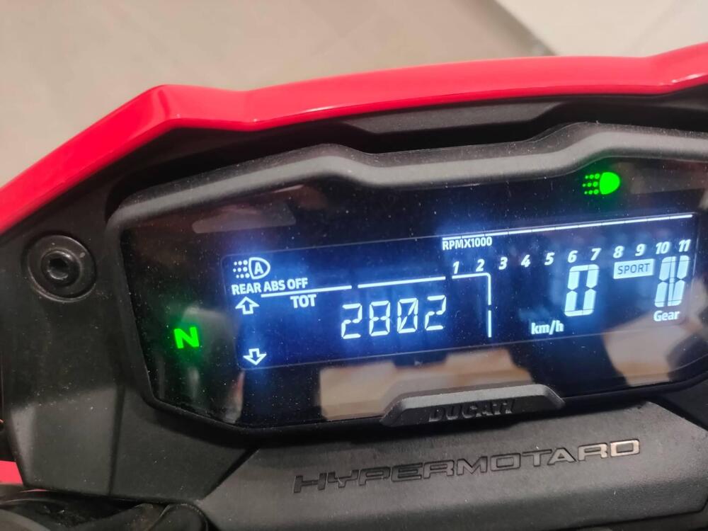 Ducati Hypermotard 698 Mono (2024 - 25) (9)