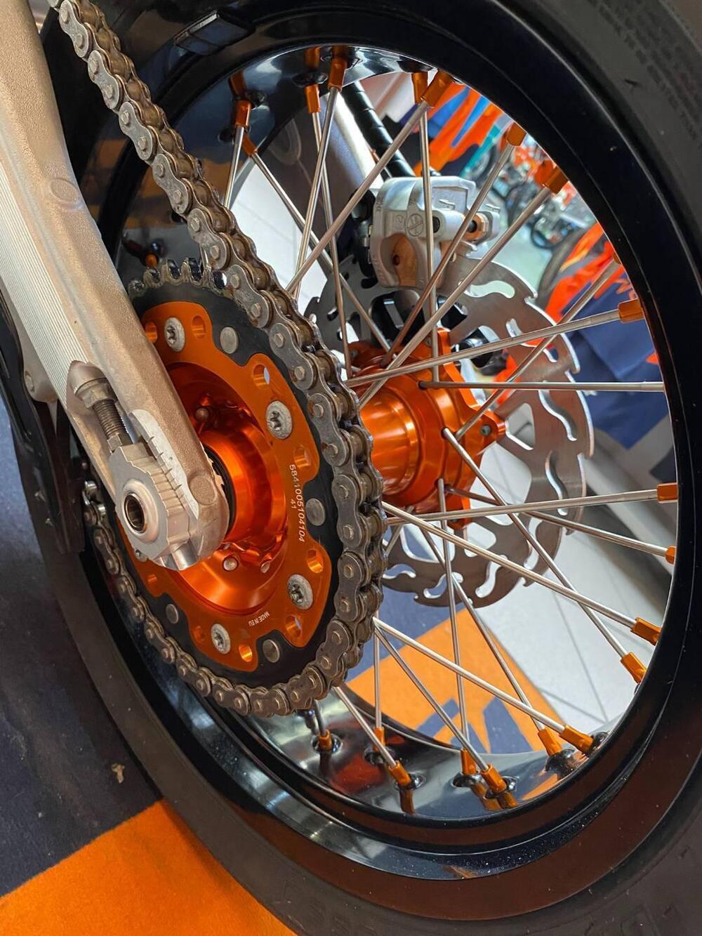 KTM 450 SX-F (2024) (3)