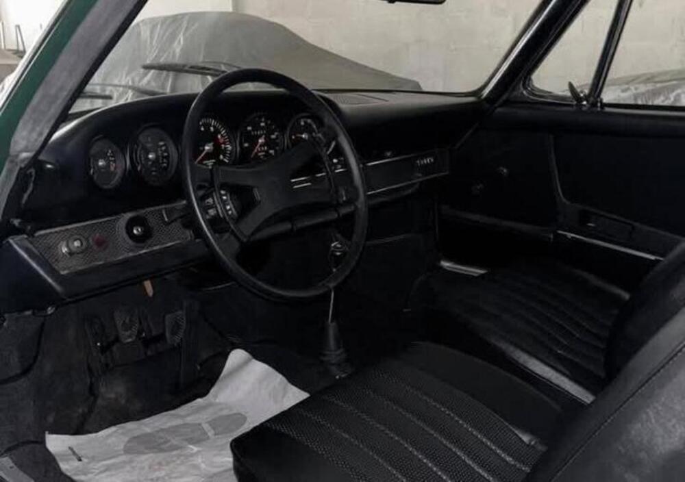 Porsche 911 T 2.2 TARGA  d'epoca a Cremona (3)