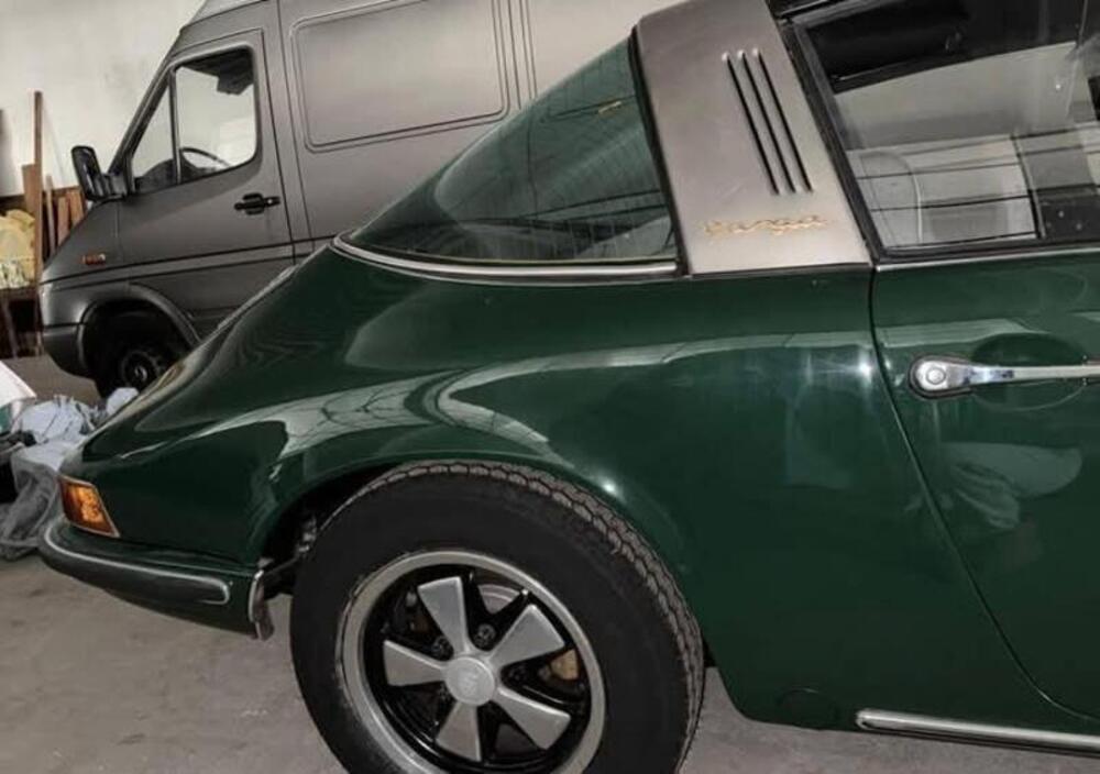 Porsche 911 T 2.2 TARGA  d'epoca a Cremona (6)