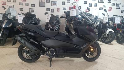 Yamaha T-Max 560 (2022 - 24) usata