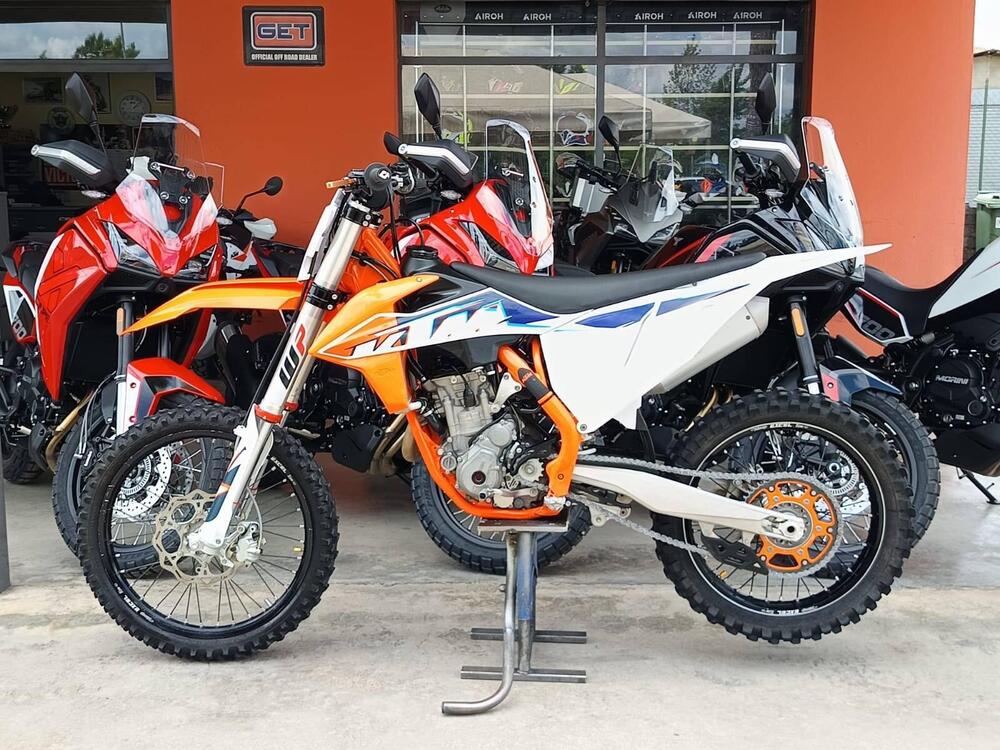 KTM 250 SX-F (2022) (2)