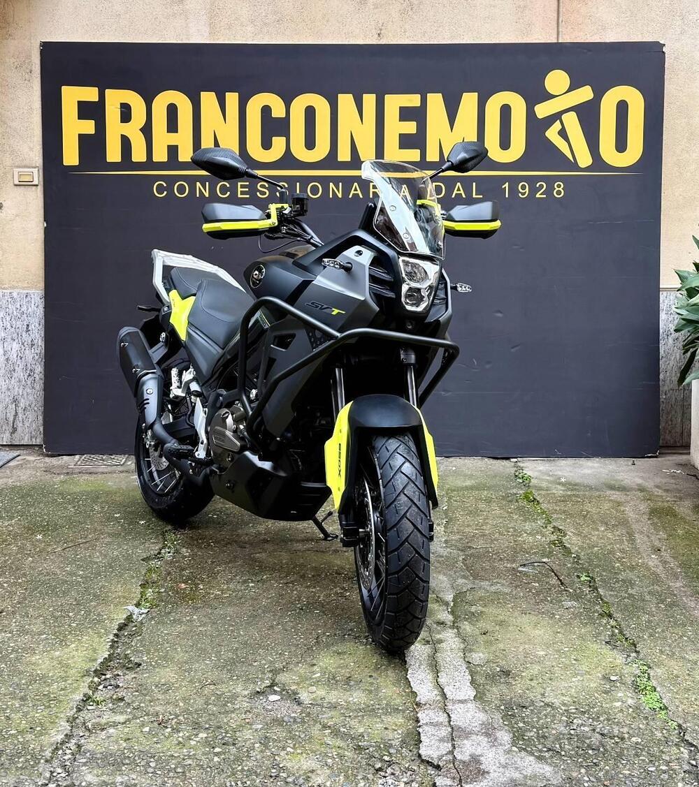 QJ Motor SVT 650 X (2025) (4)